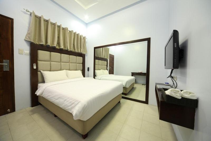 Woodland Hotel Ángeles Habitación foto